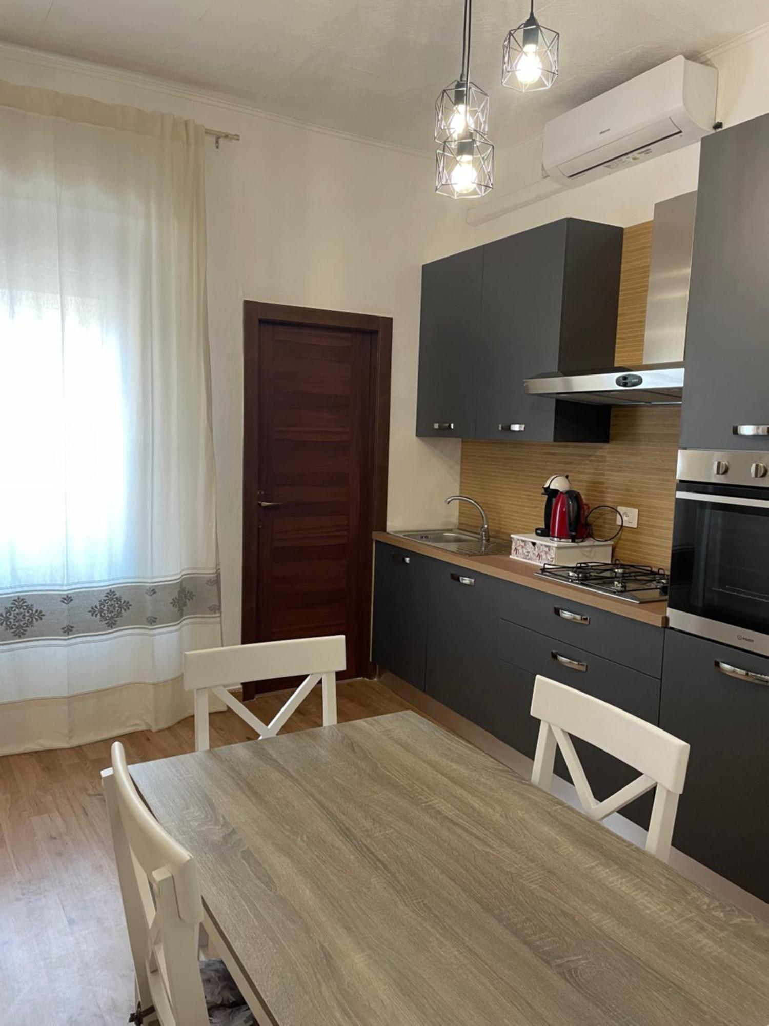Casa Balai Panzió Porto Torres Kültér fotó