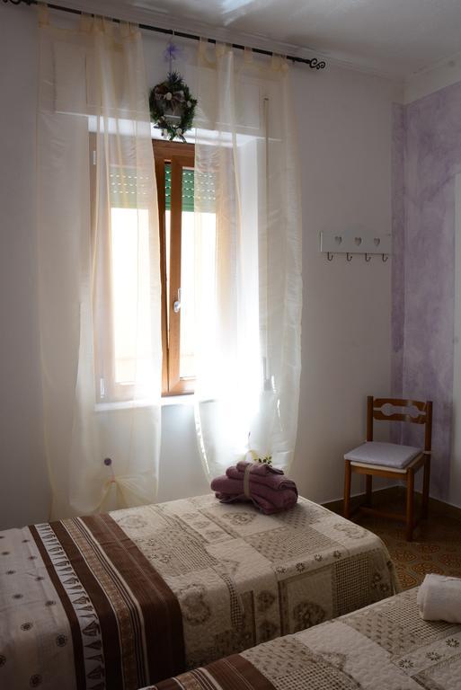 Casa Balai Panzió Porto Torres Kültér fotó