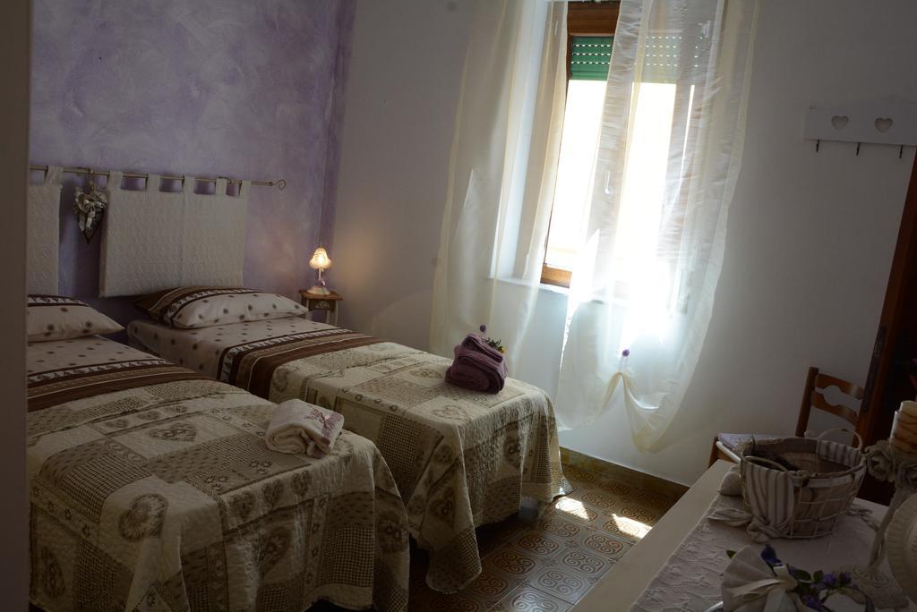 Casa Balai Panzió Porto Torres Kültér fotó