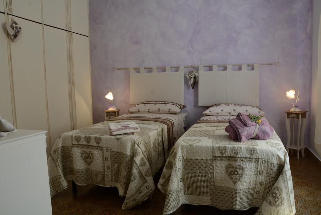 Casa Balai Panzió Porto Torres Kültér fotó